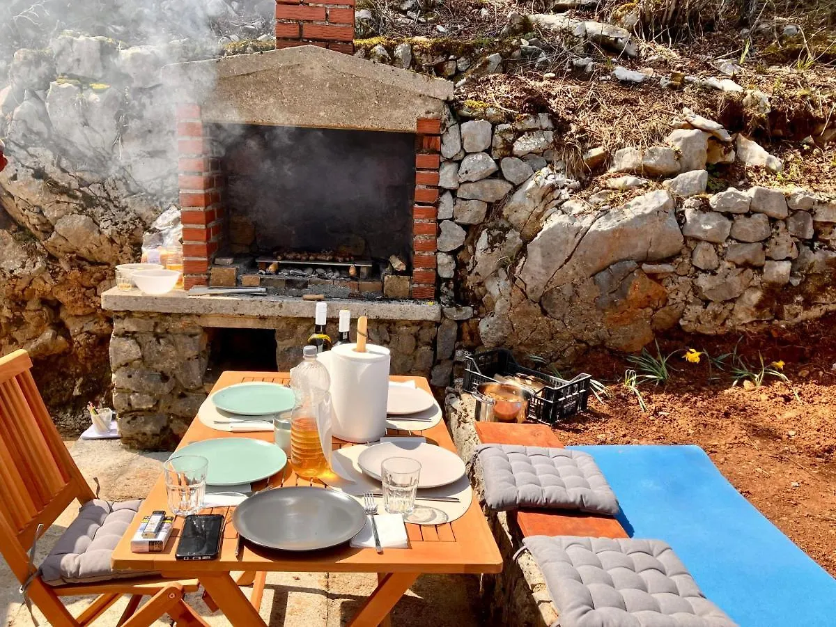 בקתה Lič Casa Monte קרואטיה